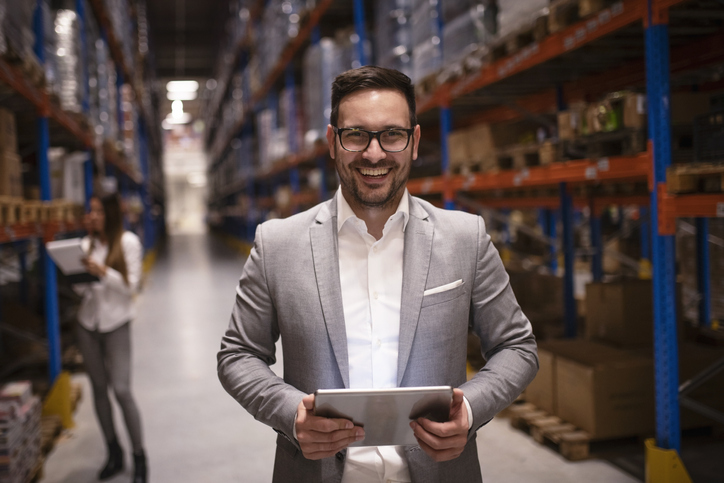 successful man celebrates his barcode printing out of salesforce prowess using labelanything